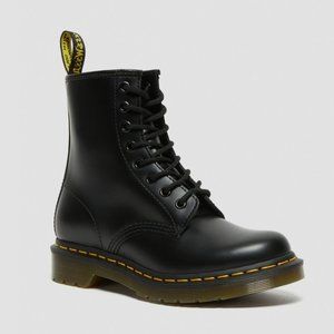 Dr. Martens 1460 Women’s Smooth Leather Lace Up Boots in Black